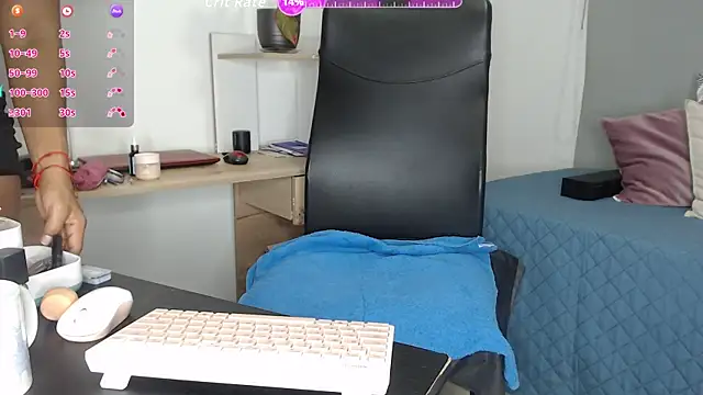 BriannaLorens online show from 04/30/26, 10:43