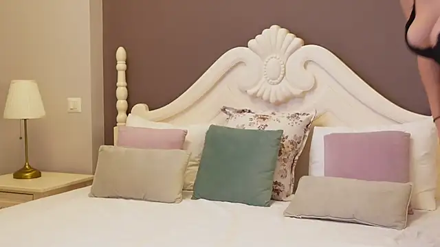 FeliciaKrige online show from 02/09/25, 12:06