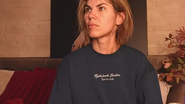 FeliciaKrige online show from 03/04/26, 10:27