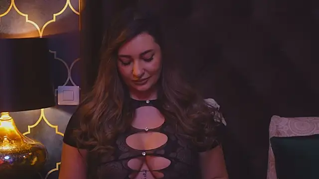 YaaraCollins online show from 12/28/24, 08:47