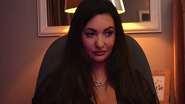 YaaraCollins online show from 10/25/25, 06:46