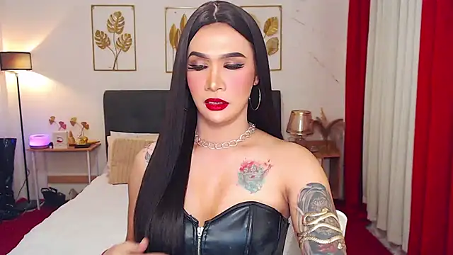 Snapshot of SeductiveLexieX chatting on 11/17/25, 12:44 SeductiveLexieX online show from 11/17/25, 12:44