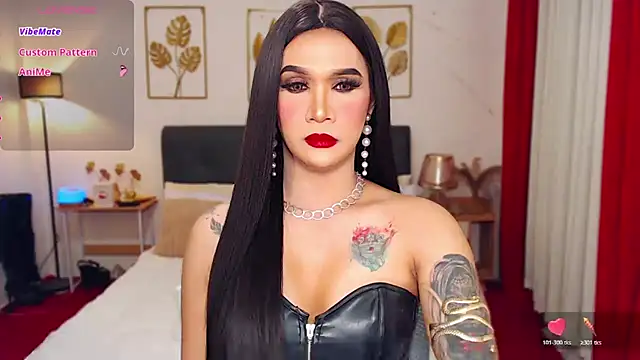 Snapshot of SeductiveLexieX chatting on 11/25/25, 02:06 SeductiveLexieX online show from 11/25/25, 02:06