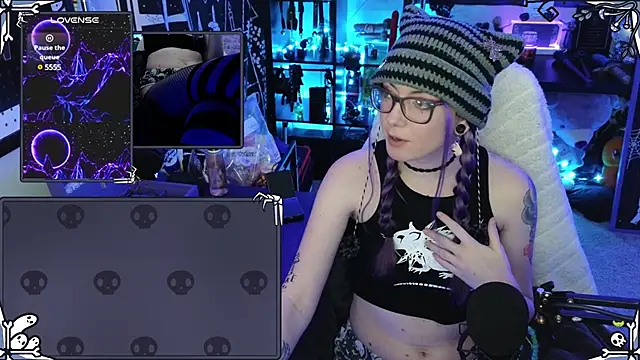 Snapshot of AnneSao chatting on 01/10/25, 12:17 AnneSao online show from 01/10/25, 12:17