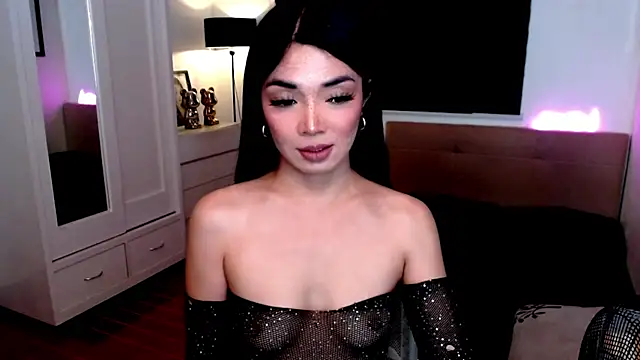 Snapshot of MargaWilliams chatting on 11/29/25, 09:45 MargaWilliams online show from 11/29/25, 09:45