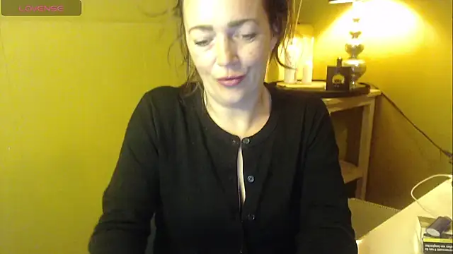 cloe85nl online show from 03/19/26, 09:02