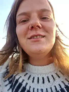 Cutegirlforyou online show from 09/17/25, 05:20