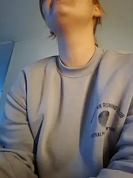 Cutegirlforyou online show from 12/04/25, 10:02