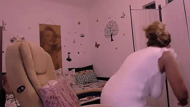 elacoquette online show from 03/03/25, 12:27