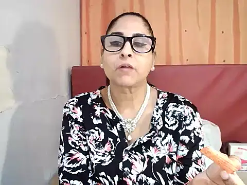 Indiankushy online show from 09/12/25, 04:40