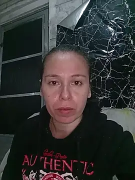 Venusluxodomme online show from 06/06/26, 06:07