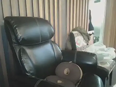 Snapshot of sara_kimoo chatting on 02/27/25, 08:31 sara kimoo online show from 02/27/25, 08:31