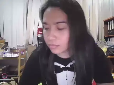 Snapshot of sara_kimoo chatting on 10/02/25, 07:54 sara kimoo online show from 10/02/25, 07:54