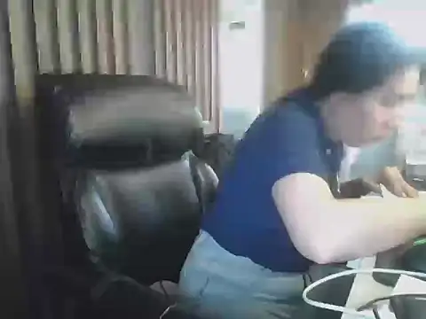 Snapshot of sara_kimoo chatting on 10/13/25, 12:38 sara kimoo online show from 10/13/25, 12:38