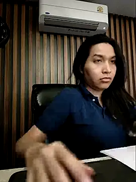 Snapshot of sara_kimoo chatting on 11/10/25, 02:05 sara kimoo online show from 11/10/25, 02:05