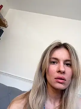 Snapshot of DollyDripp chatting on 05/01/26, 10:31 DollyDripp online show from 05/01/26, 10:31