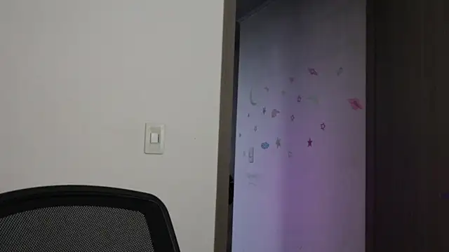 trieone online show from 09/28/25, 11:10