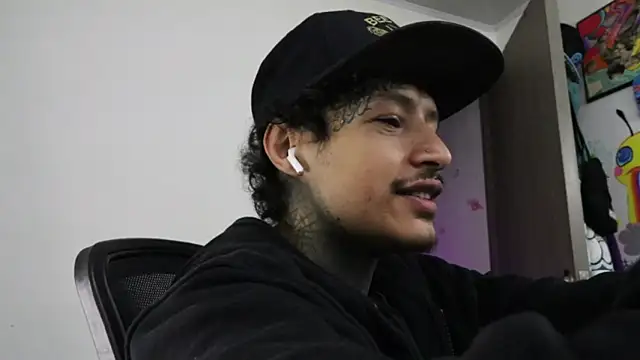 trieone online show from 10/14/25, 09:43