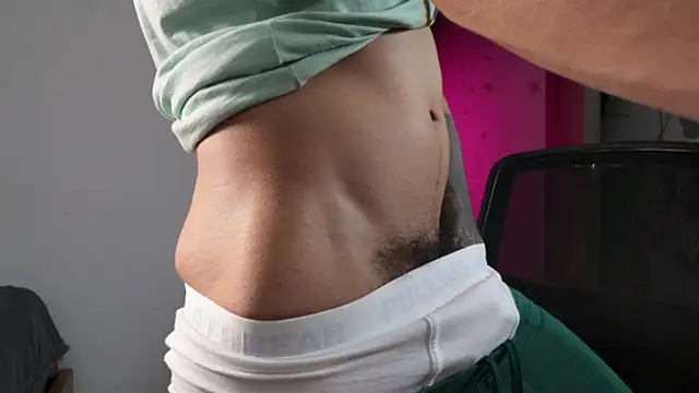 trieone online show from 04/15/26, 02:40