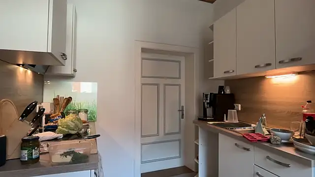 Viola Beck online show from 03/19/26, 10:41