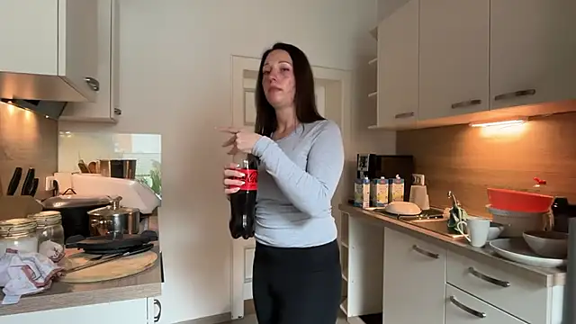 Viola Beck online show from 03/26/26, 10:43