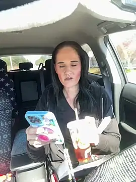 lolabunny9 online show from 03/11/25, 04:07