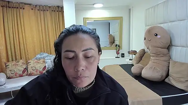 gaby trent online show from 09/18/25, 01:24