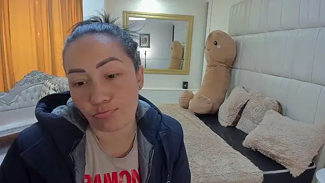 gaby trent online show from 02/04/26, 02:01