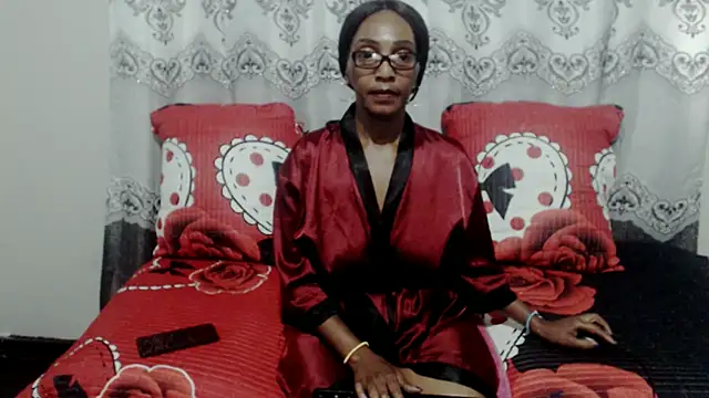 Snapshot of NikkyJigglesX chatting on 02/18/25, 08:27 NikkyJigglesX online show from 02/18/25, 08:27