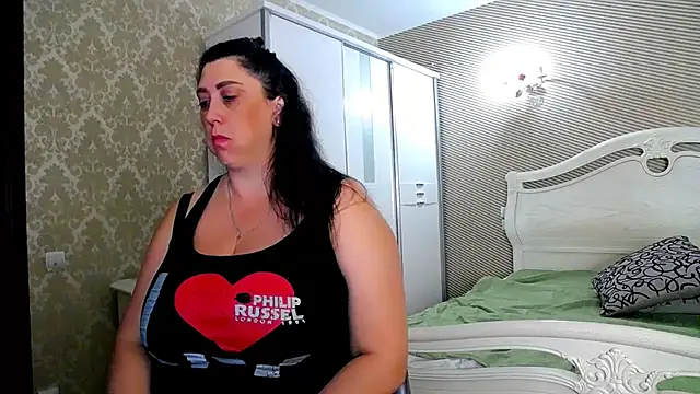 Evelyn Shy online show from 09/23/25, 06:27