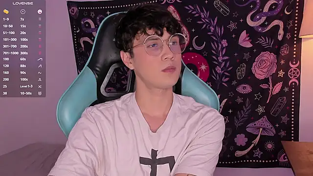 LeaneSeb online show from 12/13/24, 11:17