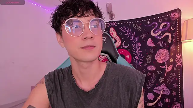 LeaneSeb online show from 12/14/24, 08:18