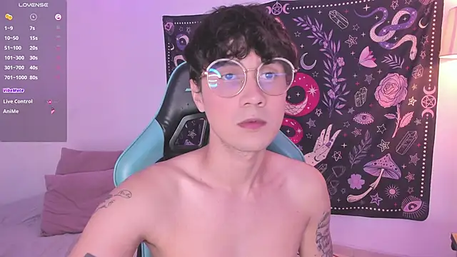 LeaneSeb online show from 12/15/24, 10:58