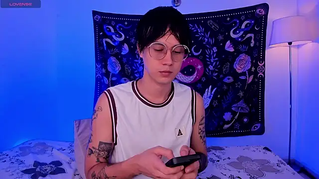 LeaneSeb online show from 02/28/25, 06:41