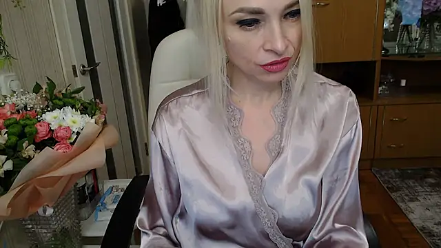 Mika Passion online show from 02/15/25, 10:11