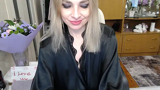 Mika Passion online show from 03/10/25, 12:37