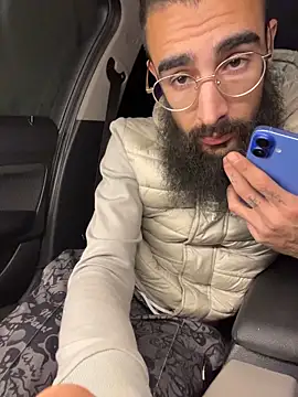 Av0caT online show from 12/17/25, 12:27