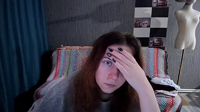 Snapshot of pa1e_pr1ncess chatting on 12/21/25, 12:56 pa1e pr1ncess online show from 12/21/25, 12:56