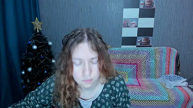 Snapshot of pa1e_pr1ncess chatting on 01/13/26, 06:18 pa1e pr1ncess online show from 01/13/26, 06:18