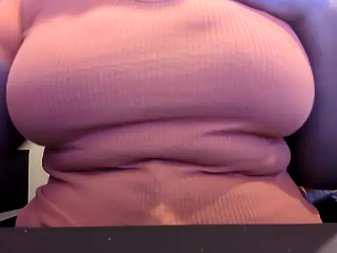 Snapshot of SensualATease chatting on 11/24/25, 05:12 SensualATease online show from 11/24/25, 05:12