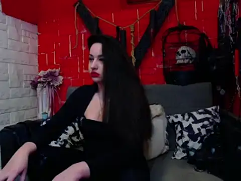 Snapshot of MistressRachelle chatting on 12/31/24, 02:40 MistressRachelle online show from 12/31/24, 02:40