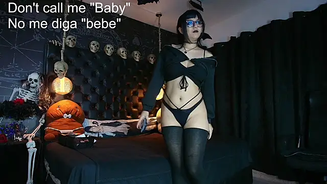 Snapshot of AlexHoe_ chatting on 06/15/26, 06:54 AlexHoe online show from 06/15/26, 06:54