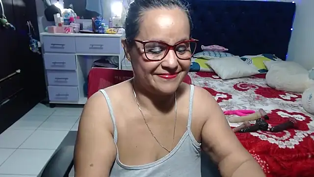 pervert mommy  online show from 05/27/26, 11:07