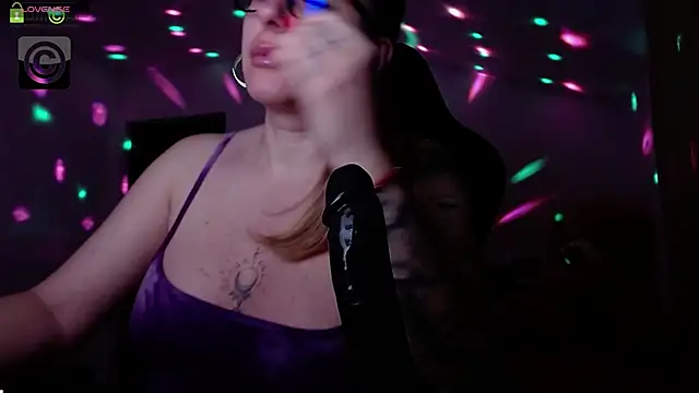 SonyaDevon online show from 01/08/25, 04:12