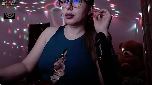 SonyaDevon online show from 01/30/25, 04:06