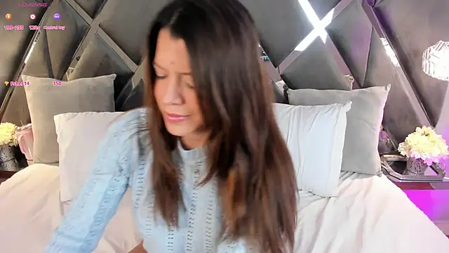 emperatriz reyes online show from 02/10/25, 10:40