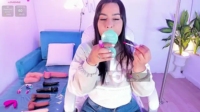 Snapshot of Pamela_roberts chatting on 12/19/24, 11:50 Pamela roberts online show from 12/19/24, 11:50