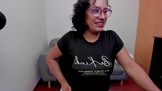 scarlet wet online show from 07/10/26, 10:34