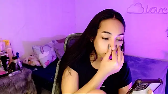 SweetLilly 18 online show from 12/18/25, 03:45