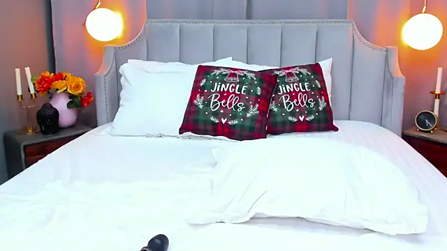 EmillyBronte online show from 12/13/24, 02:21